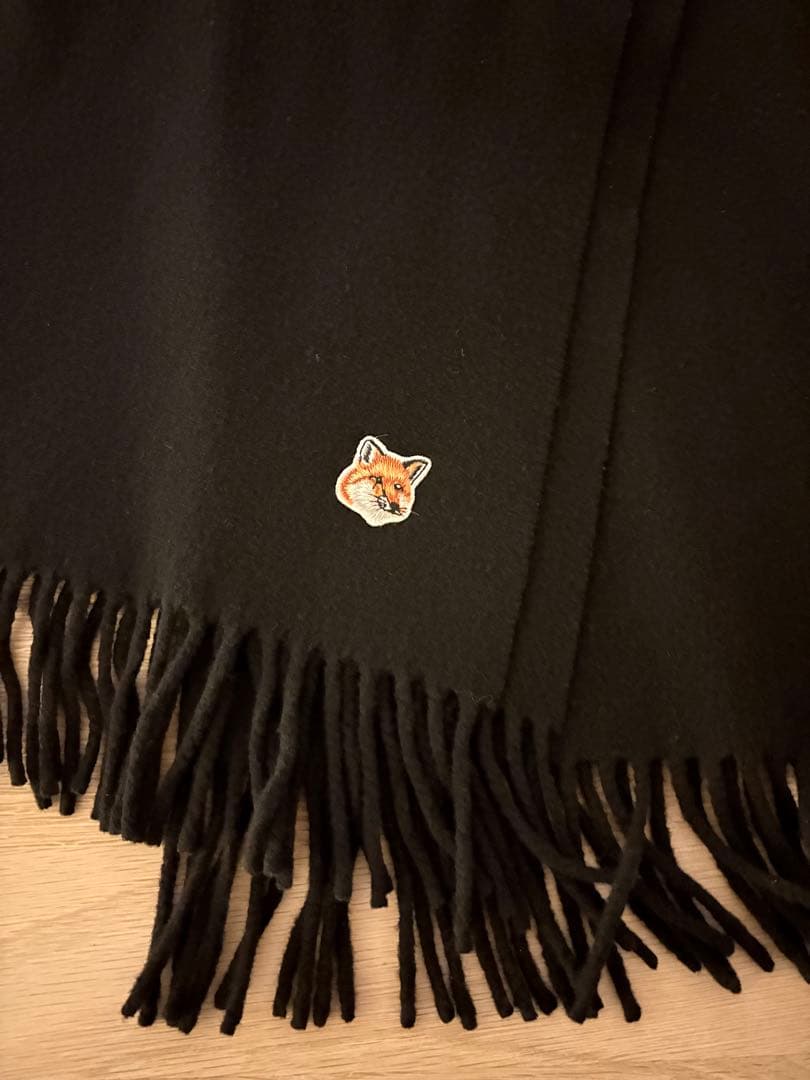 MAISON KITSUNE マフラー