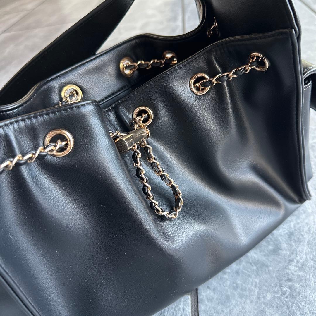 専用です♪RANDA ブラック ショルダーバッグ チェーン装飾付き