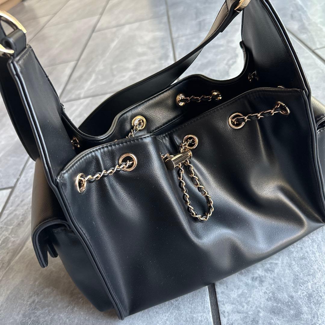 専用です♪RANDA ブラック ショルダーバッグ チェーン装飾付き