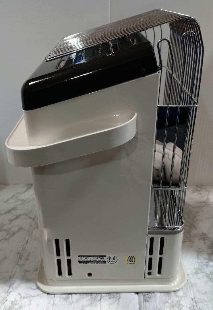 Iwatani　デカ暖 カセットガス ストーブ CB-STV-DKD