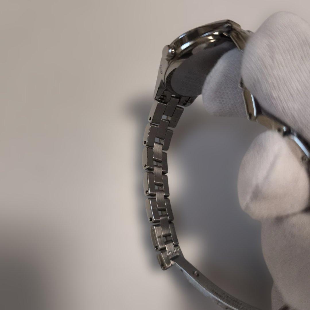 SEIKO　LUKIA　ルキア　電波ソーラー　ダイヤ入り　ネイビー限定品　美品！