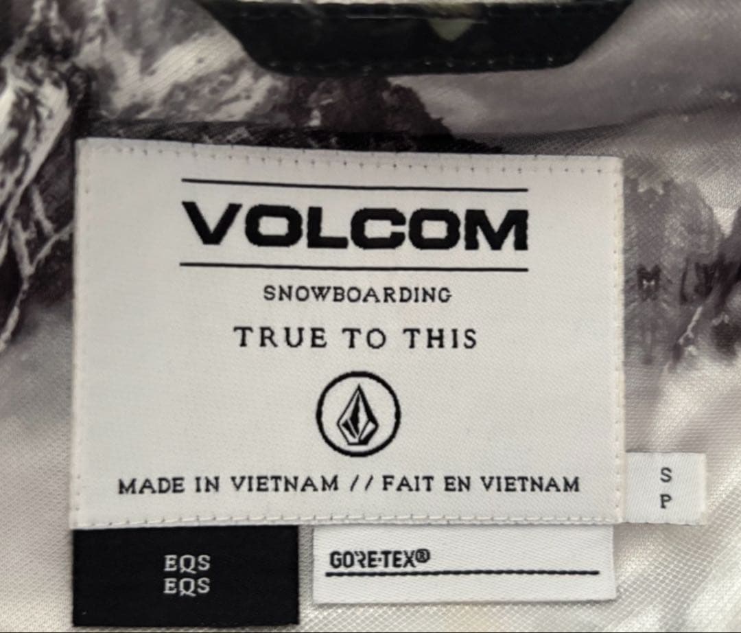 VOLCOM GORE-TEX スノーウェア　レディース　ジャケットのみ