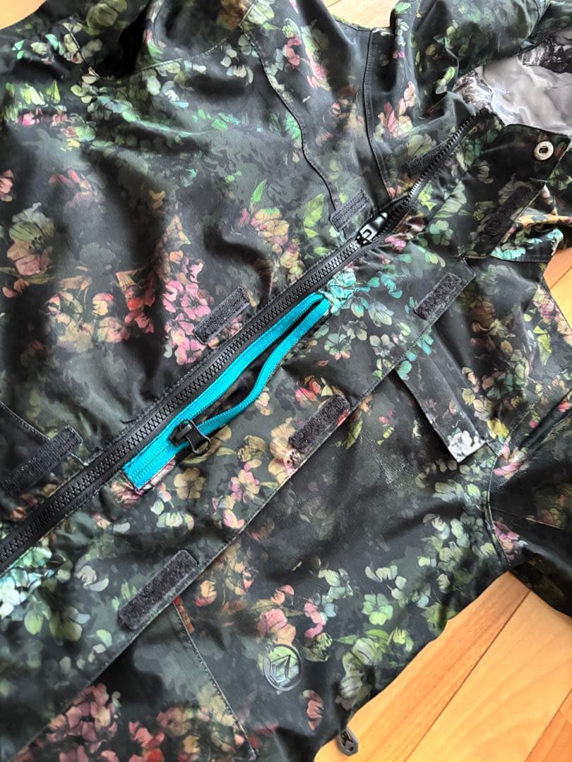 VOLCOM GORE-TEX スノーウェア　レディース　ジャケットのみ