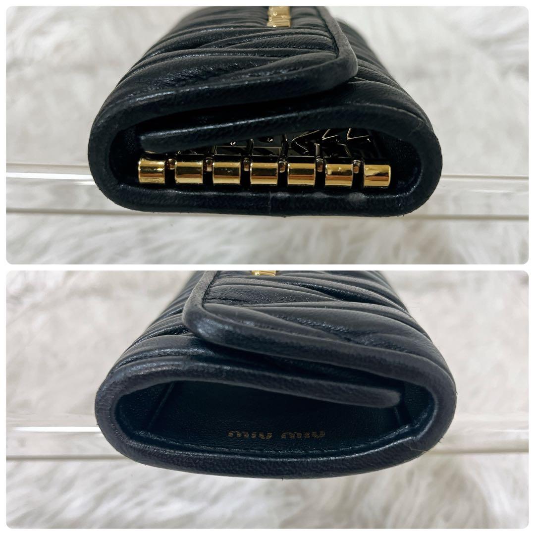 【極美品】miu miu ミュウミュウ　マテラッセ　キーケース レザー ブラック