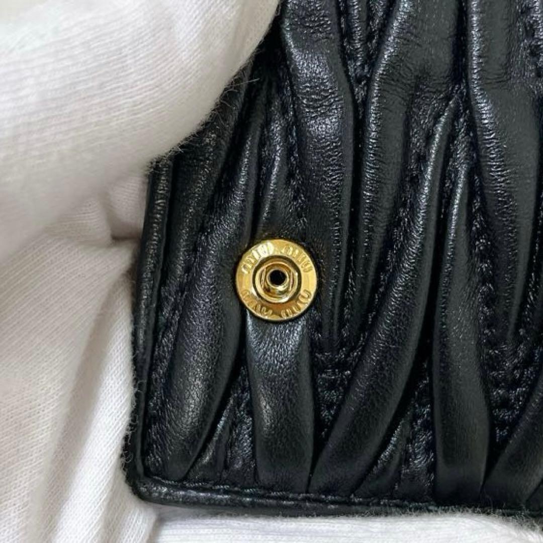 【極美品】miu miu ミュウミュウ　マテラッセ　キーケース レザー ブラック