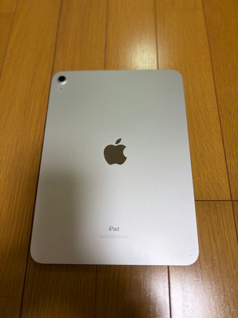 iPad 第10世代（64GB）シルバー　Wi-Fiモデル　おまけ付き