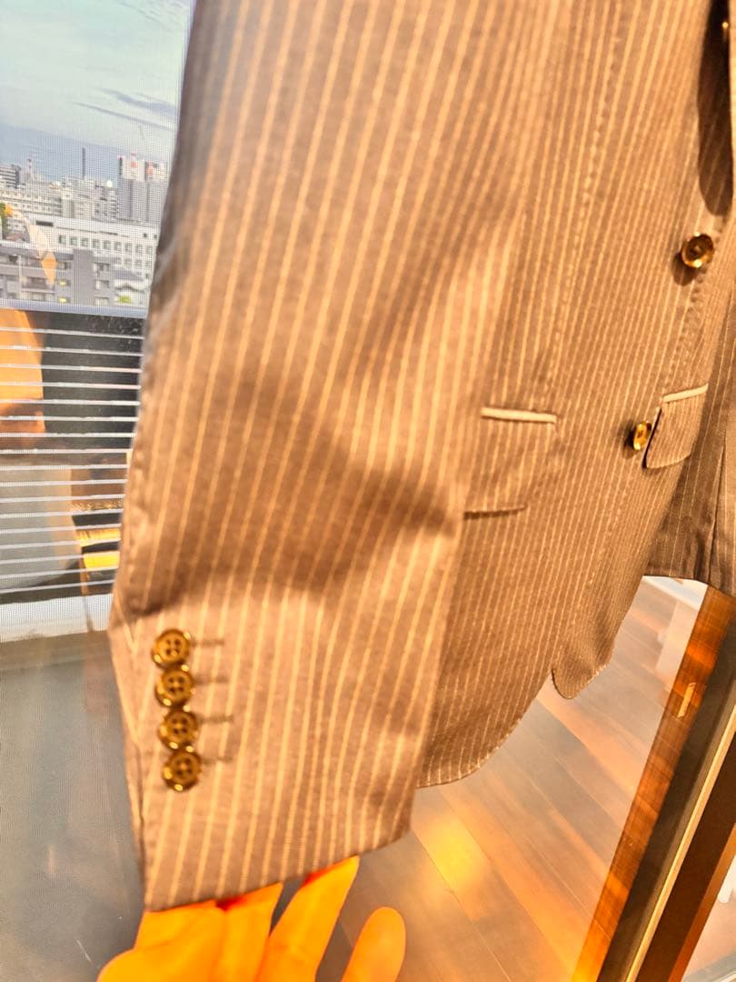 ビームス　ブリッラペルイルグスト　ネイビーストライプ　3Pスーツ サイズ46