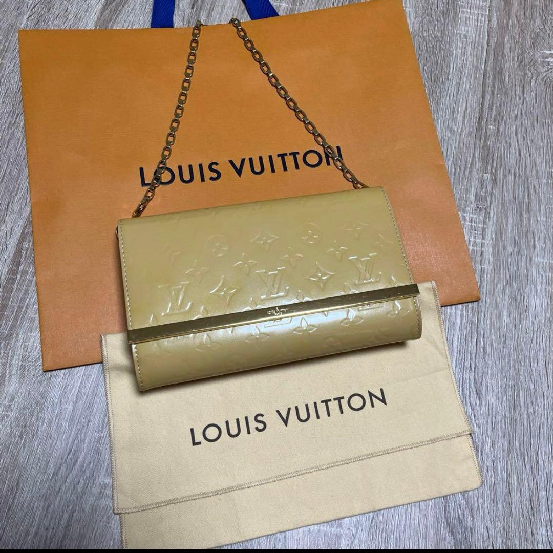 LOUIS VUITTON ゴールドクラッチバッグ