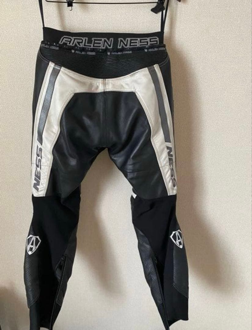 【NOUEN】ARLEN NESS 革ツナギ 黒/白