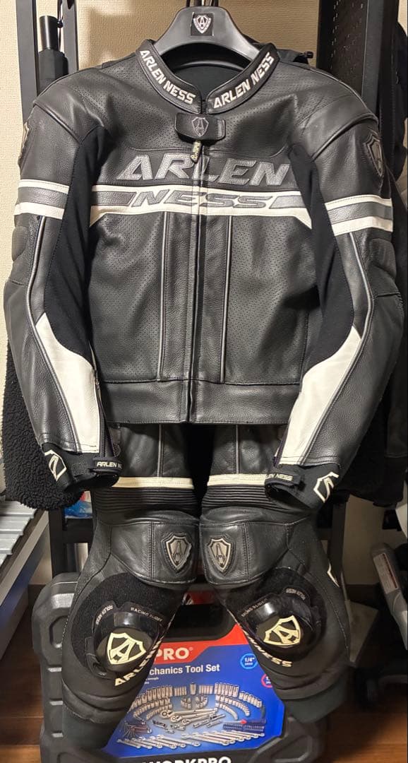 【NOUEN】ARLEN NESS 革ツナギ 黒/白