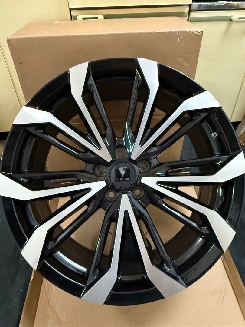 MODELLISTA 20インチ ホイール ブラック/シルバー　アルファード30