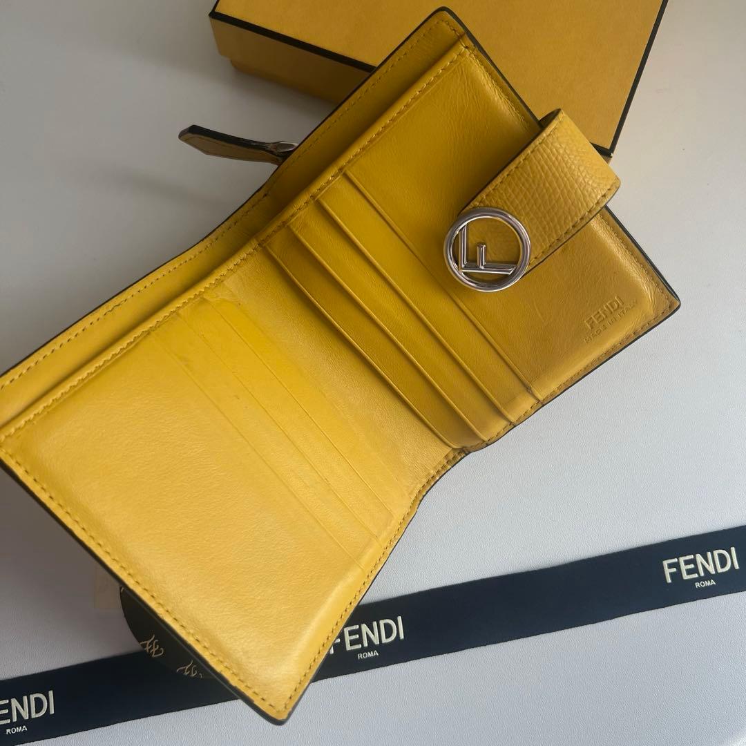 95 極上美品 FENDI フェンディ ズッカ 2つ折り財布