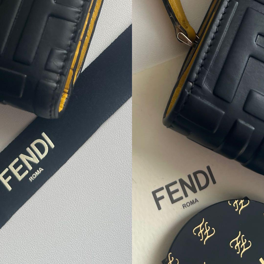 95 極上美品 FENDI フェンディ ズッカ 2つ折り財布