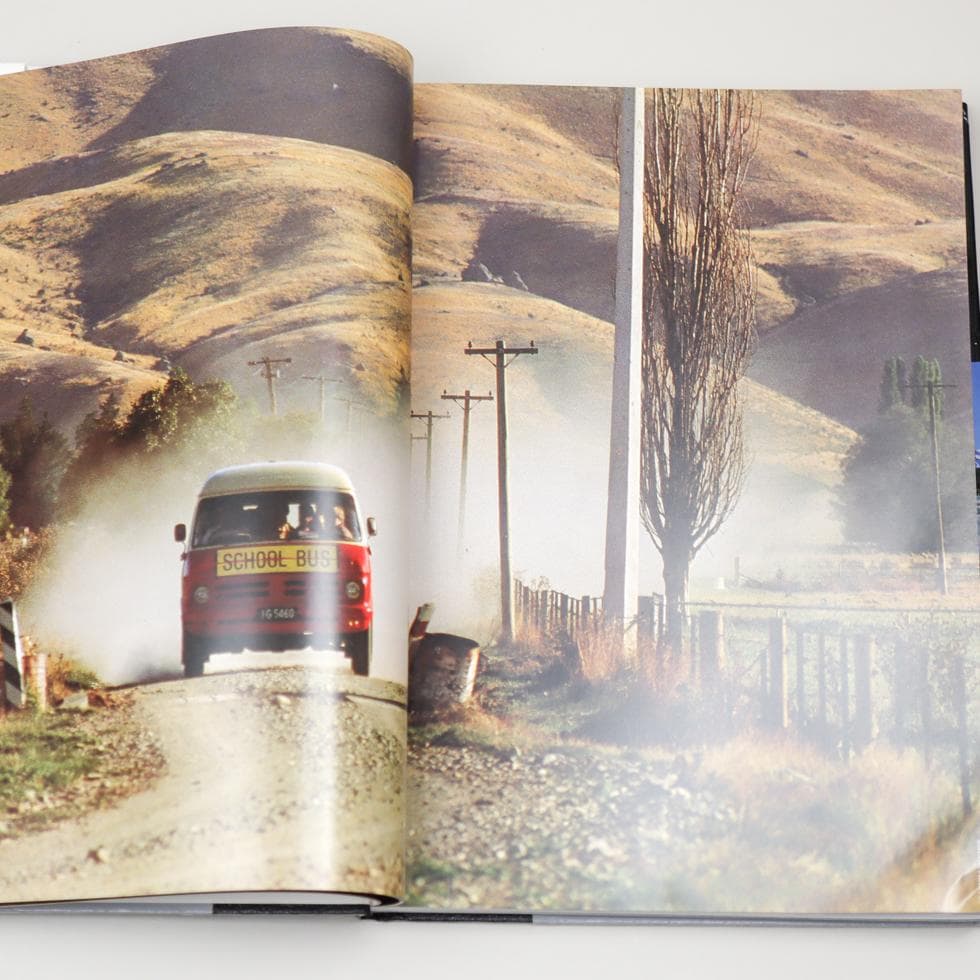 A Day in the Life of New Zealand 写真集