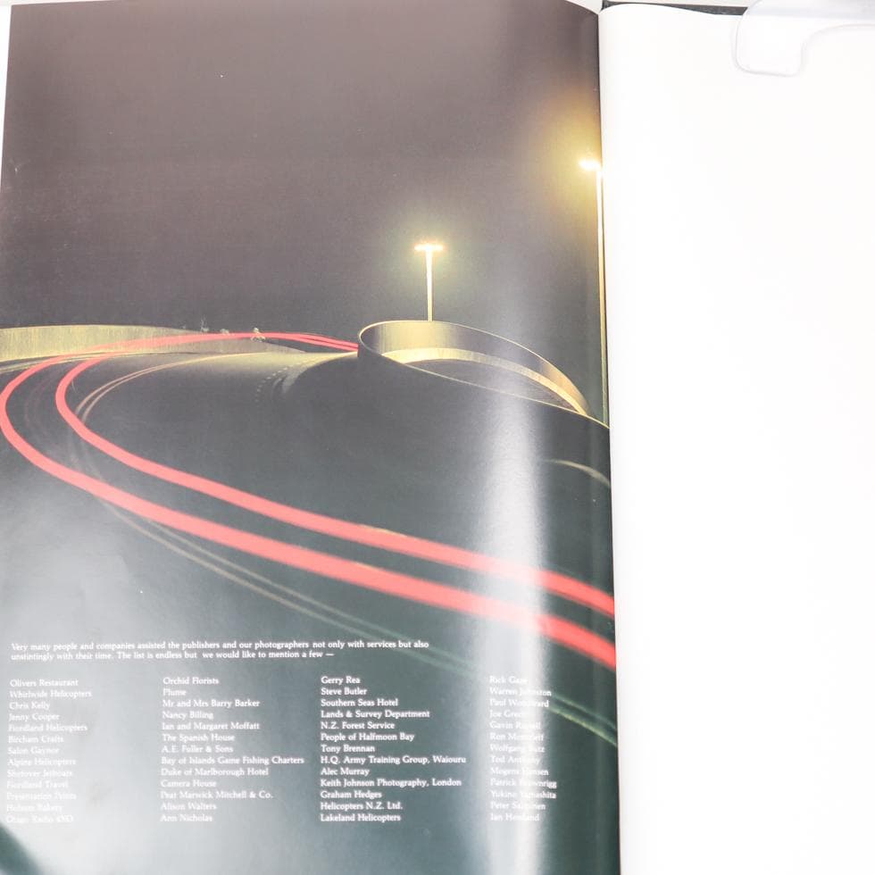 A Day in the Life of New Zealand 写真集