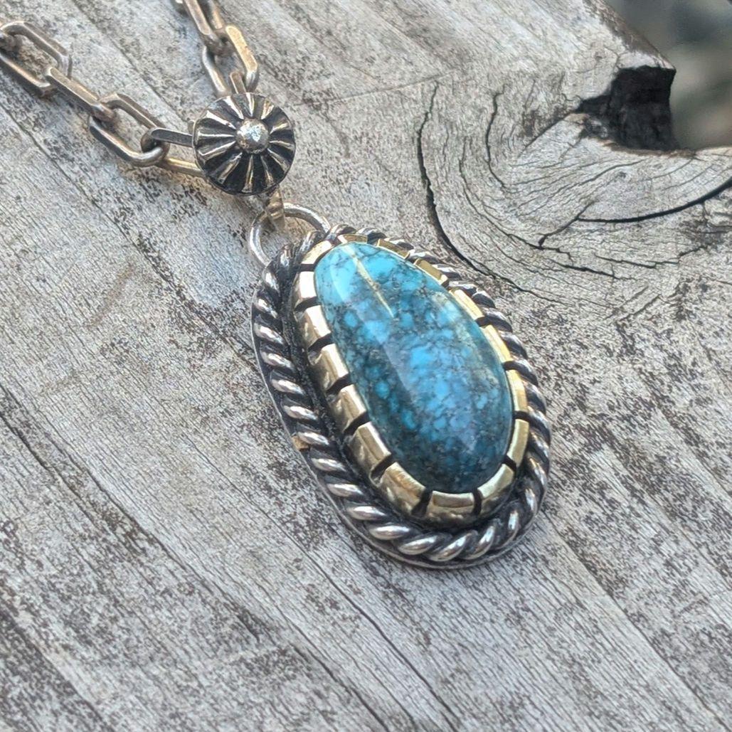 おんせんたまご様　ハンドメイドのターコイズトップ　インディアンジュエリー風