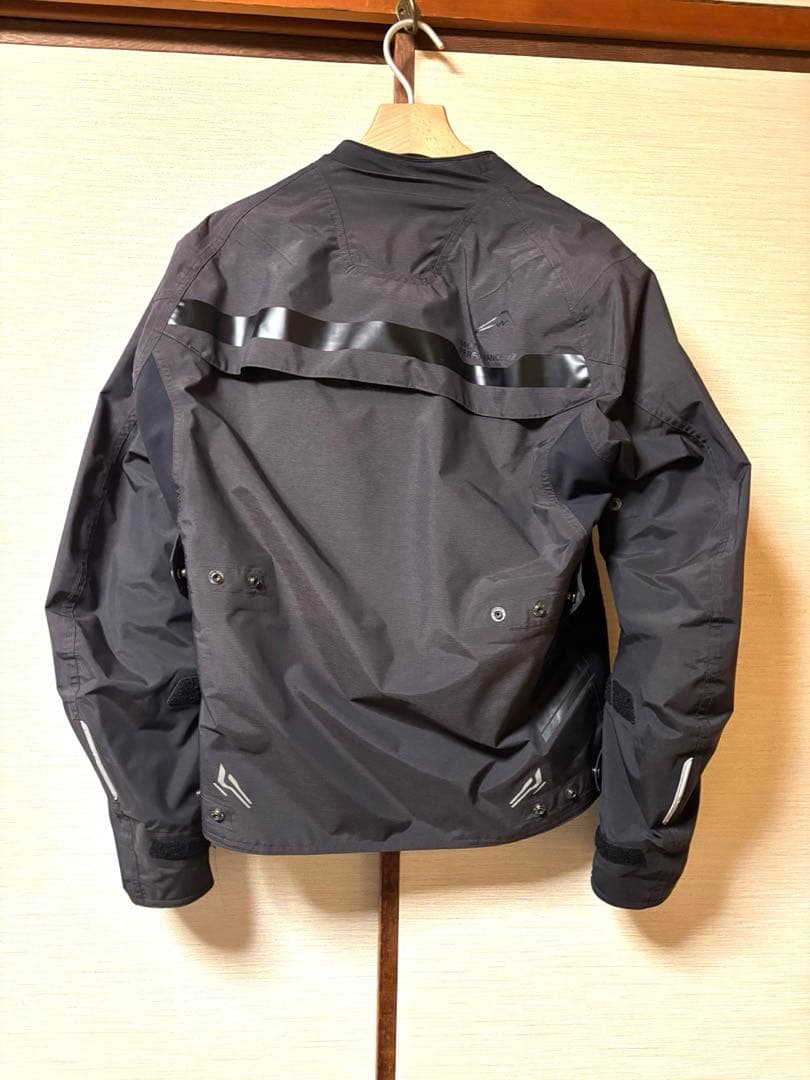 キマイラコンテッドジャケット