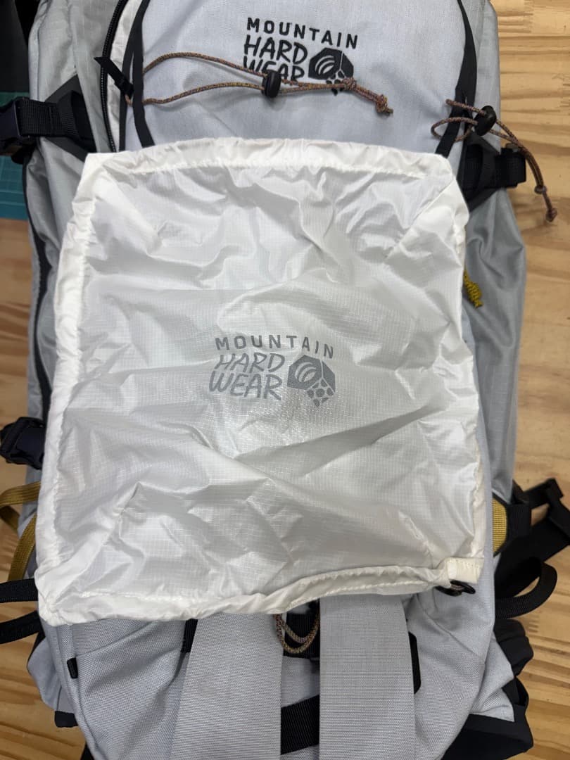 ＜美品＞MountainHardwear 軽量バックカントリー向けザック