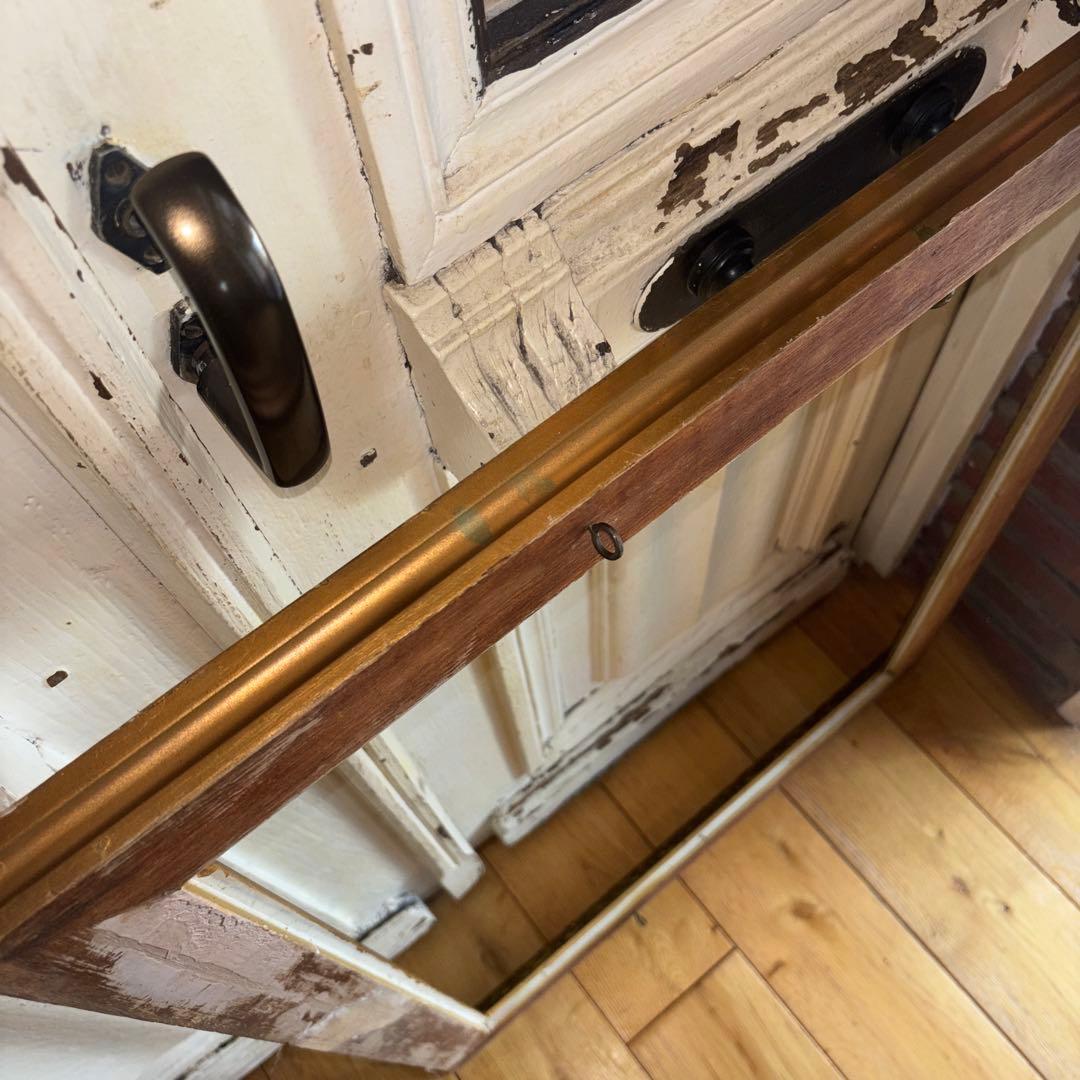 大きな大きなフレームになります。額縁　アンティーク　ヴィンテージ