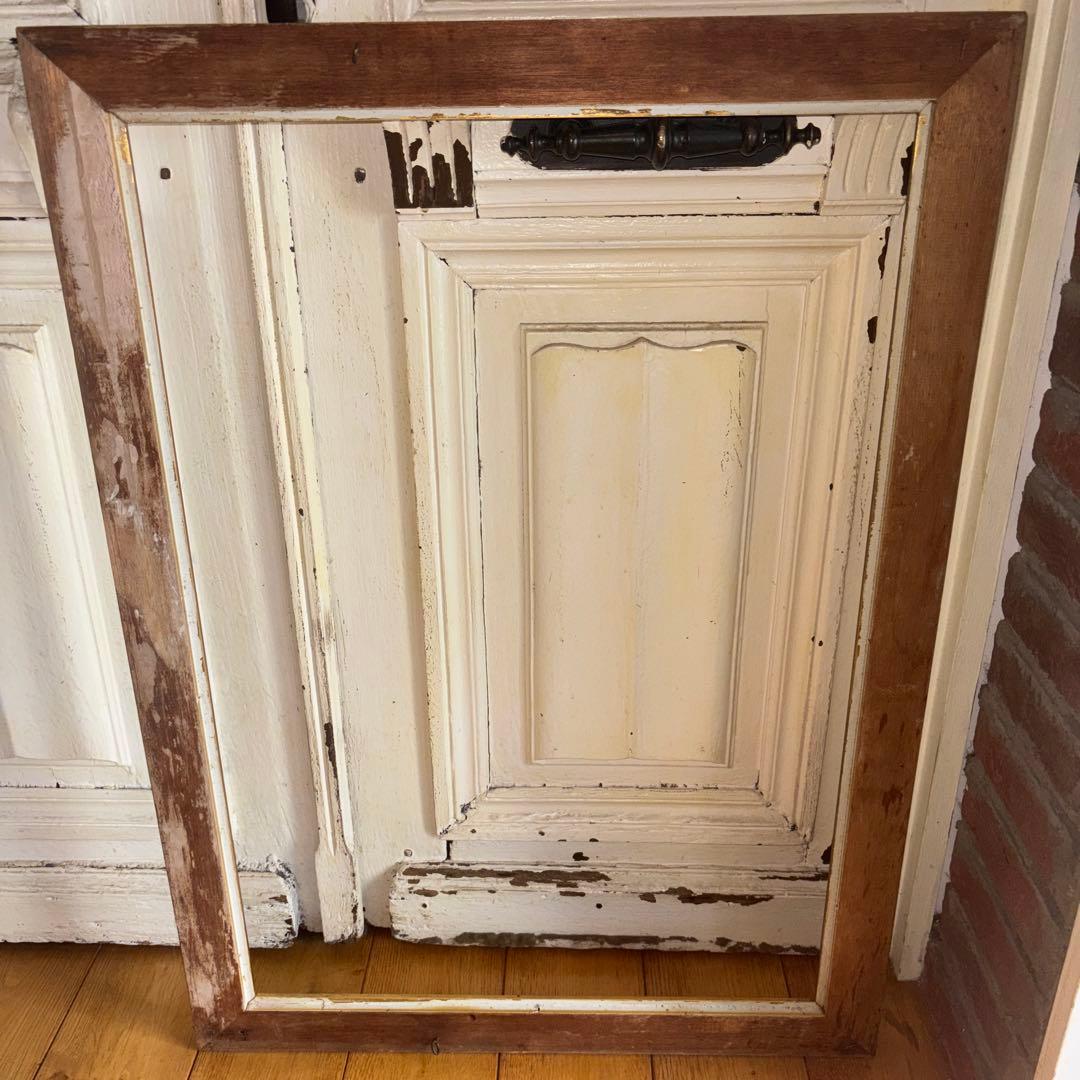 大きな大きなフレームになります。額縁　アンティーク　ヴィンテージ