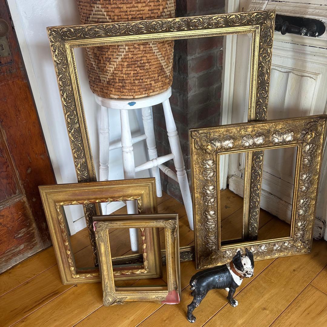 大きな大きなフレームになります。額縁　アンティーク　ヴィンテージ