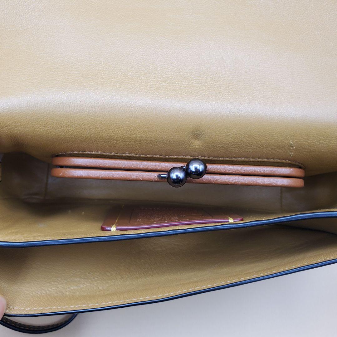 COACH ブラックレザー ショルダーバッグ　コーチ ディンキー ターンロック