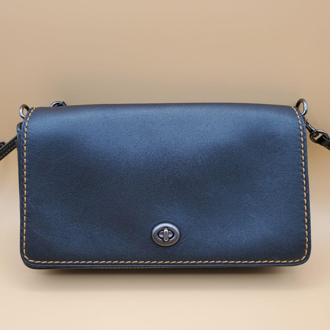 COACH ブラックレザー ショルダーバッグ　コーチ ディンキー ターンロック