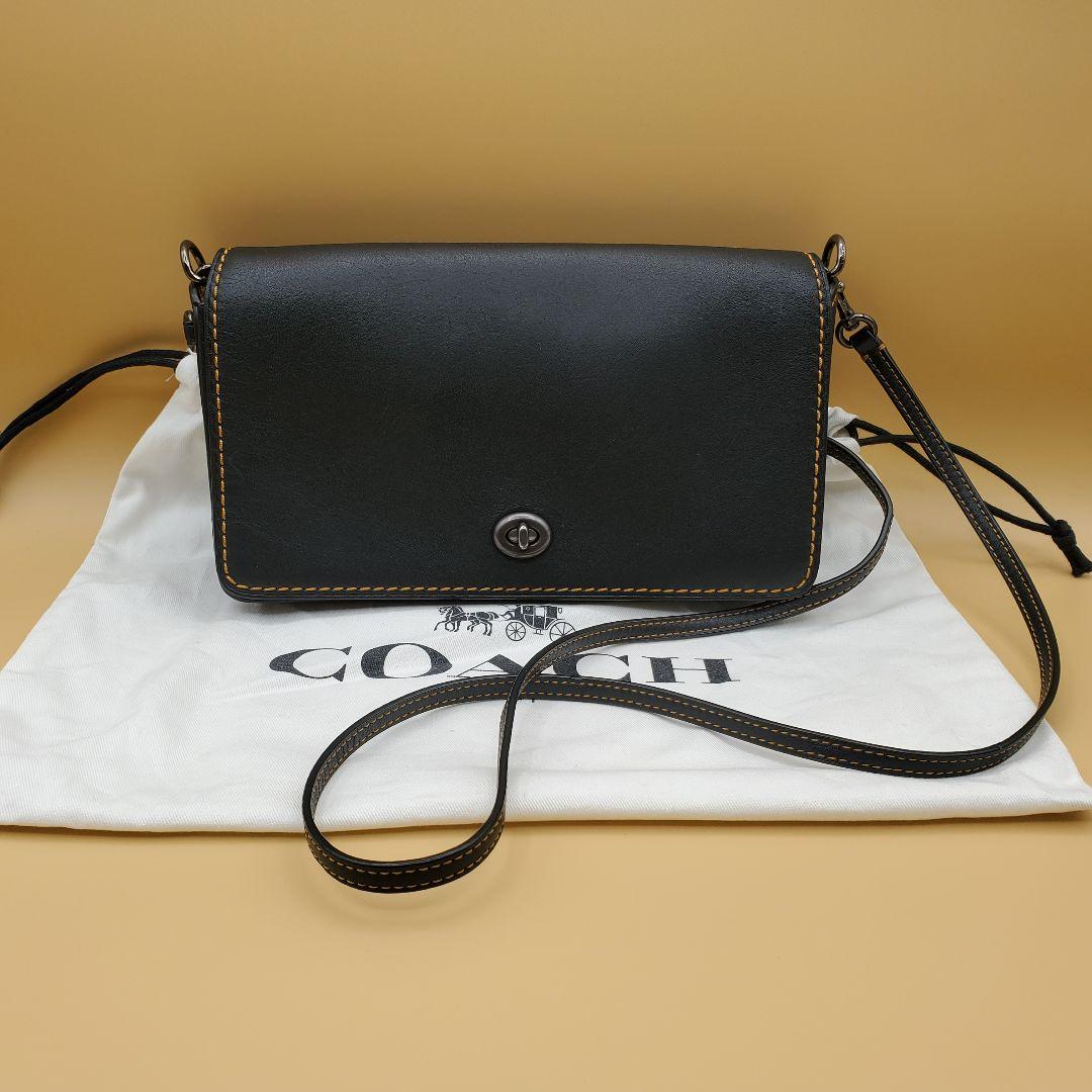 COACH ブラックレザー ショルダーバッグ　コーチ ディンキー ターンロック