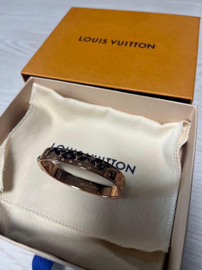 お値下げ⭐️ ルイヴィトン　カフナノグラムバングル