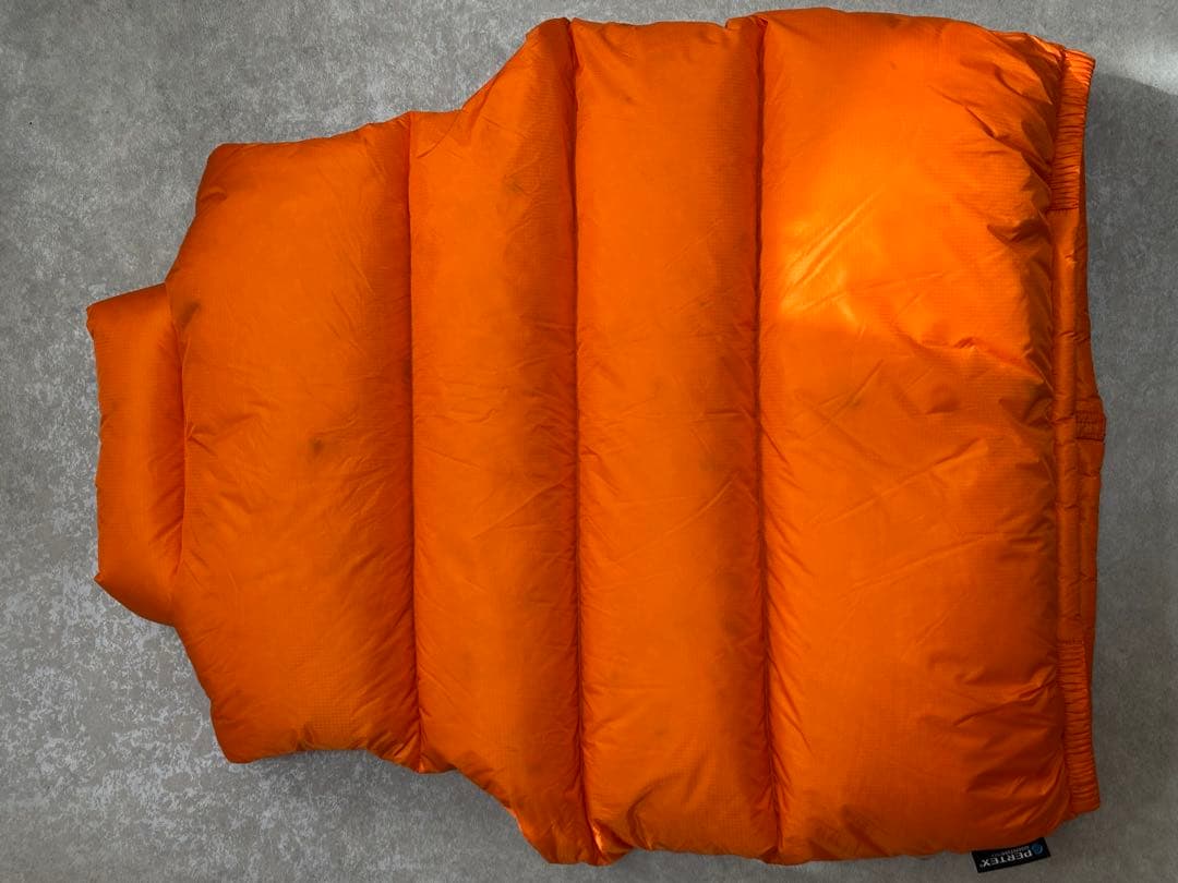 極美品 thisisneverthat 軽量 肉厚 PERTEX ダウン ベスト