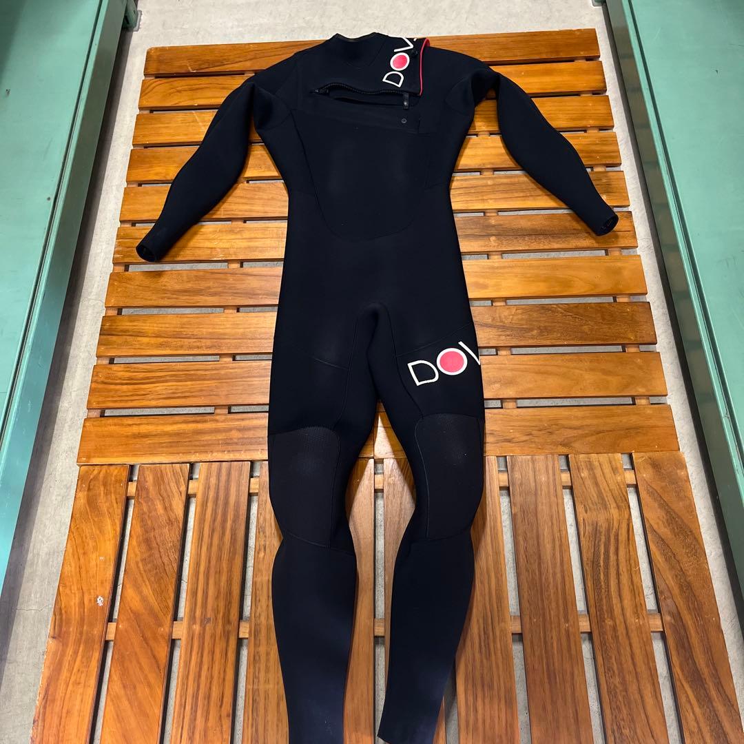 DOVEブラック フルスーツ 前面ファスナー