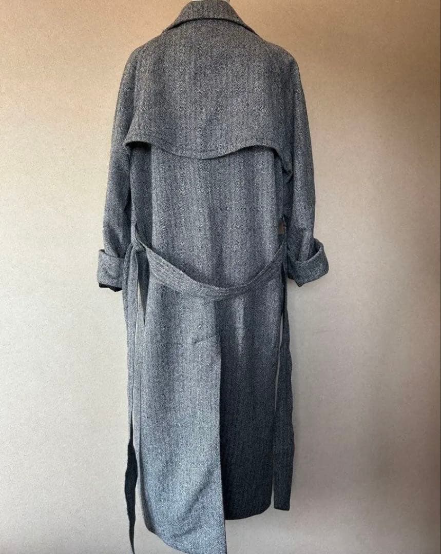 マディソンブルー　コート　軽いです。