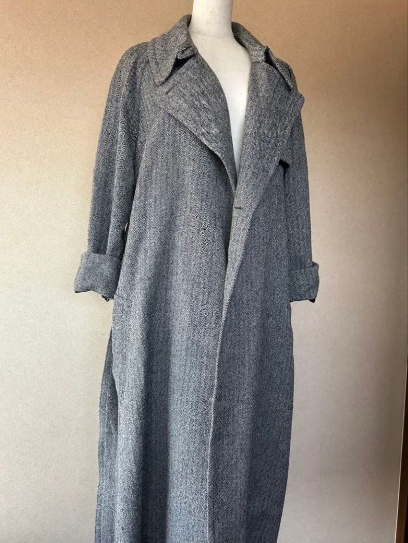 マディソンブルー　コート　軽いです。