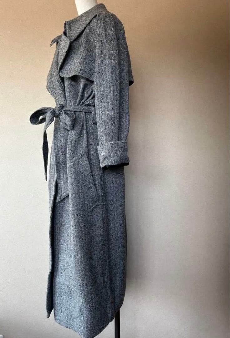 マディソンブルー　コート　軽いです。