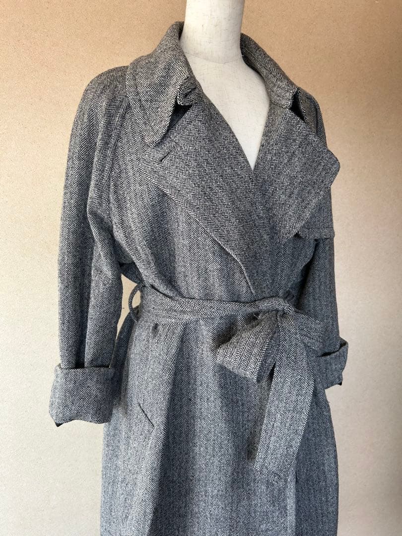 マディソンブルー　コート　軽いです。