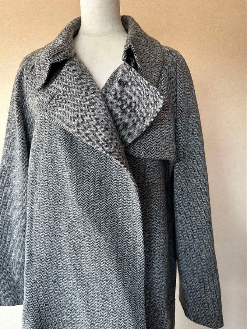 マディソンブルー　コート　軽いです。