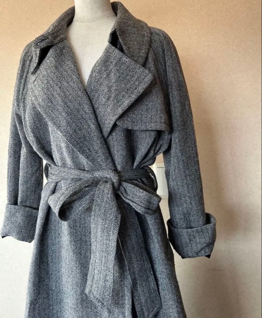 マディソンブルー　コート　軽いです。