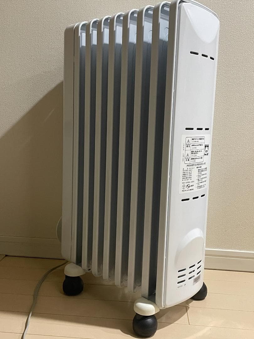 デロンギ オイルヒーター DeLonghi JRE0812 暖房