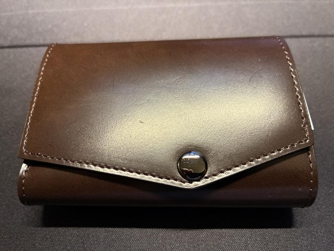 [アブラサス] いっぱい入る小さい財布 チョコ abrAsus