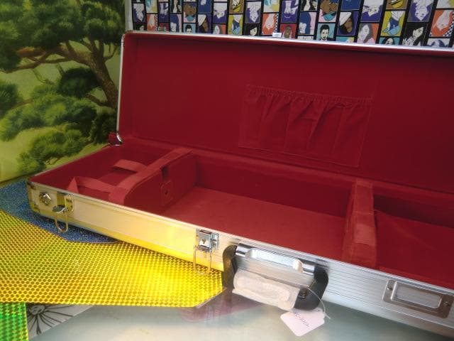 新品未使用(送料無料)11.980円三線専用N肩紐付き一丁入アルミハードケース