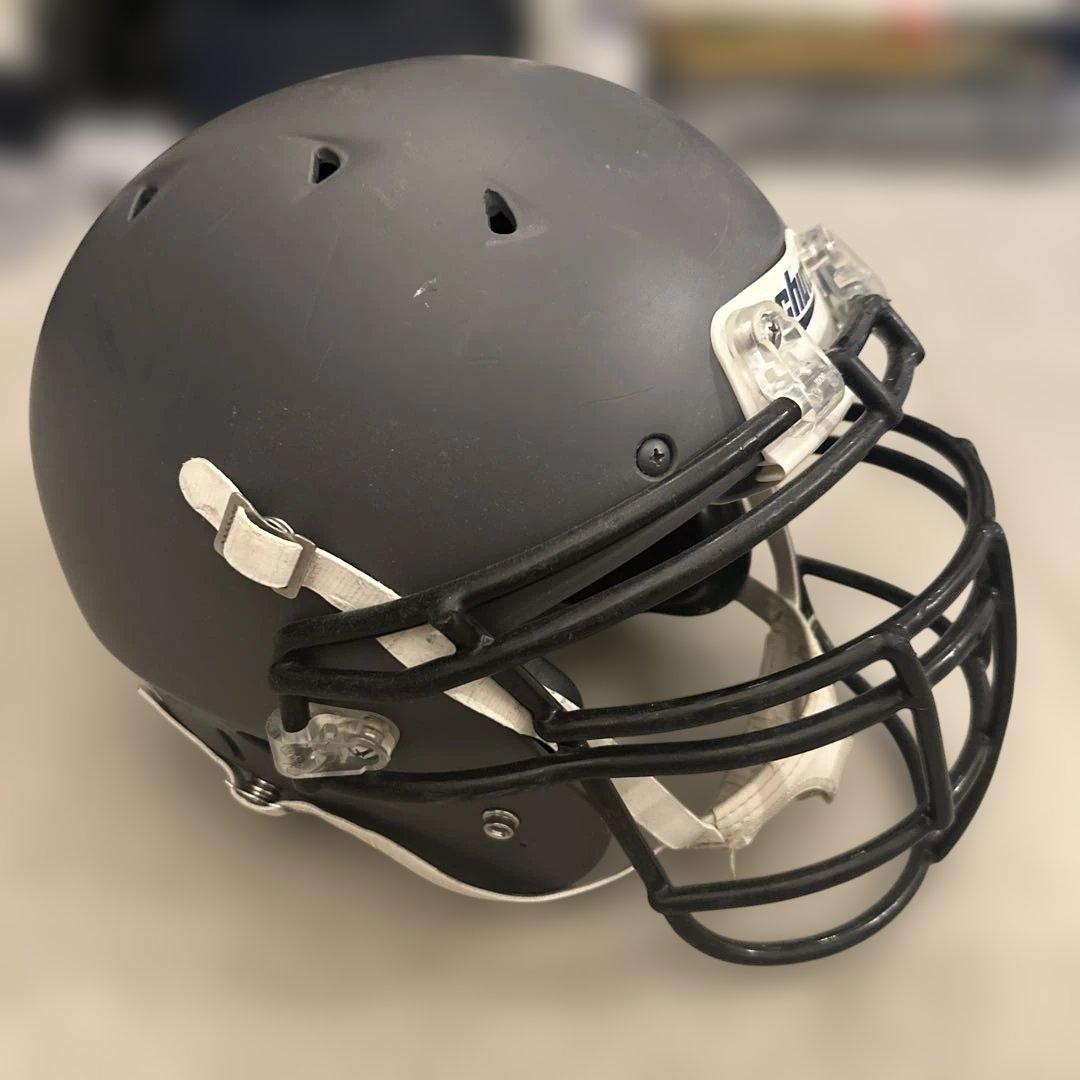 アメフト　ヘルメット　L