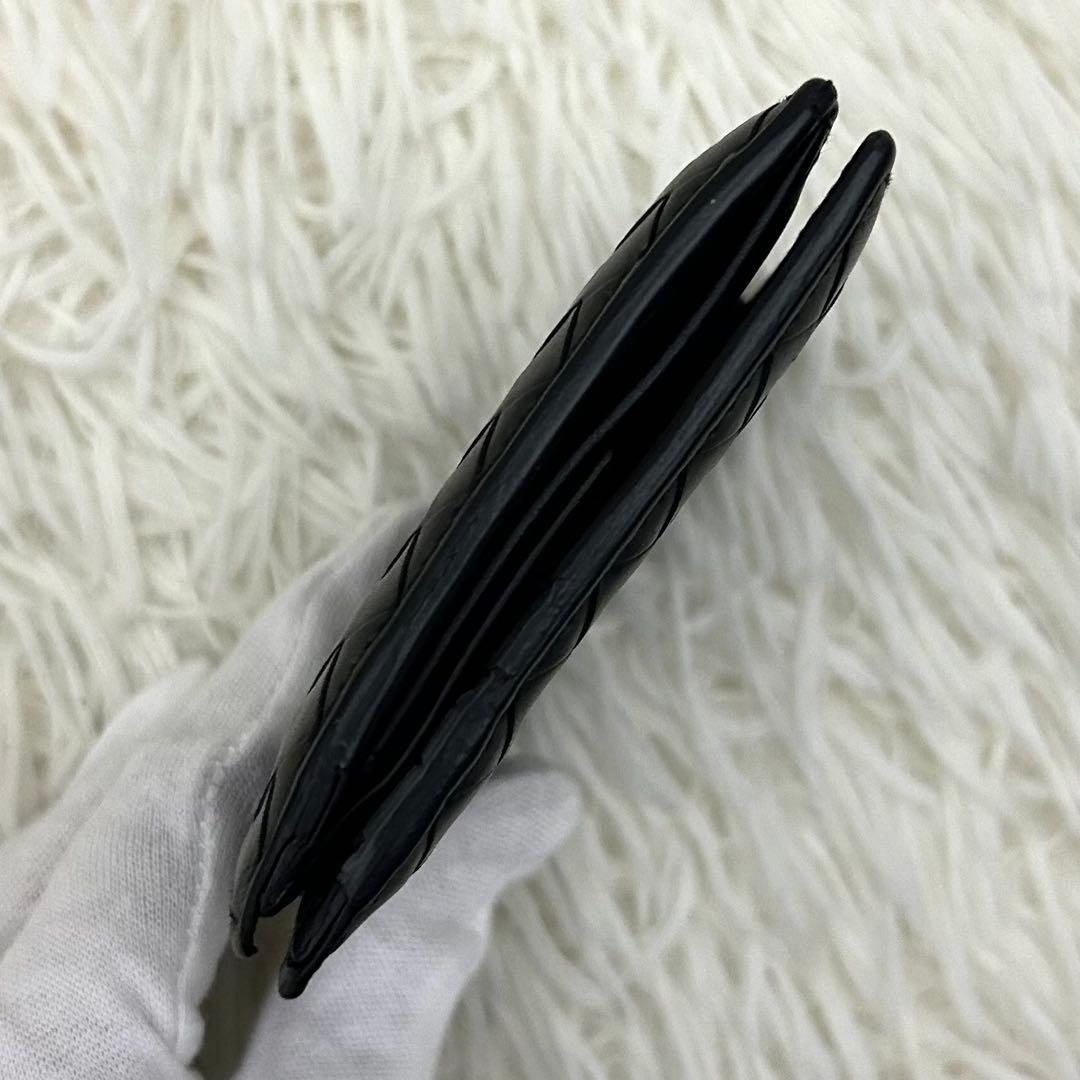 【美品】BOTTEGA VENETA イントレチャート 二つ折り財布 ブラック