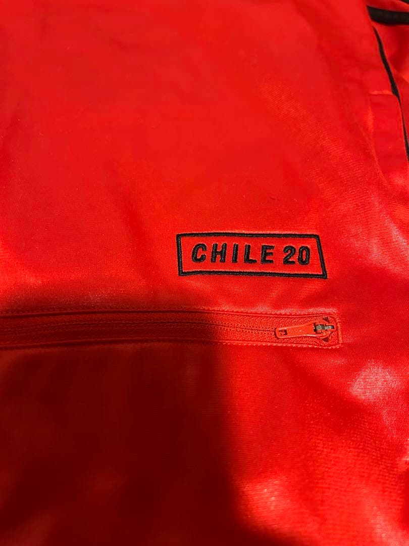 希少　日本未発売　adidas CHILE62トラックジャケット 赤　黒