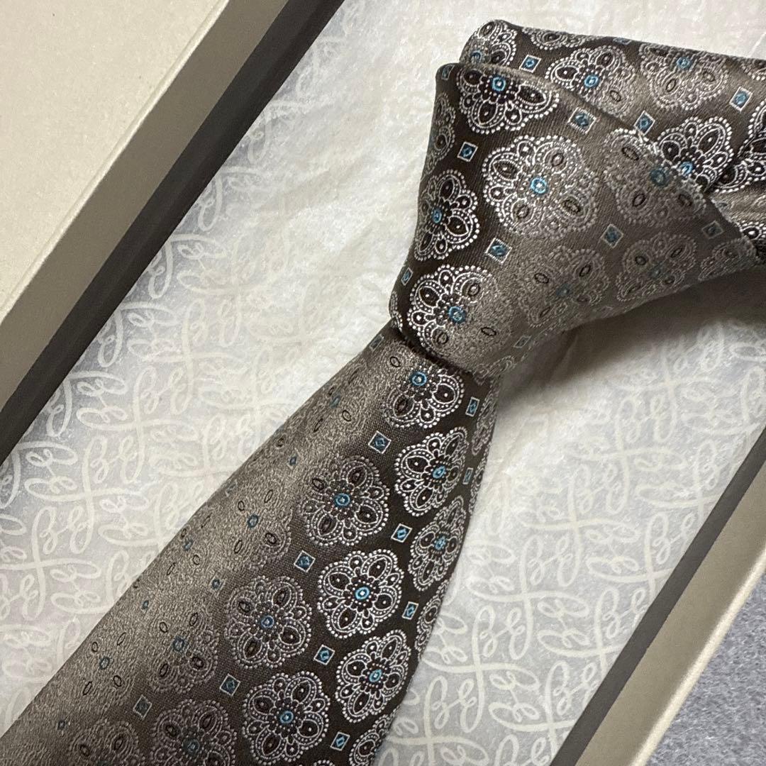 美品　ブリオーニ　ネクタイ　茶ベージュ　ドット　シルクジャガード　重厚感