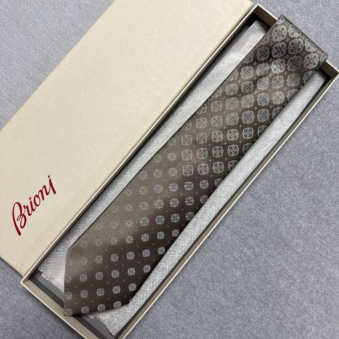 美品　ブリオーニ　ネクタイ　茶ベージュ　ドット　シルクジャガード　重厚感