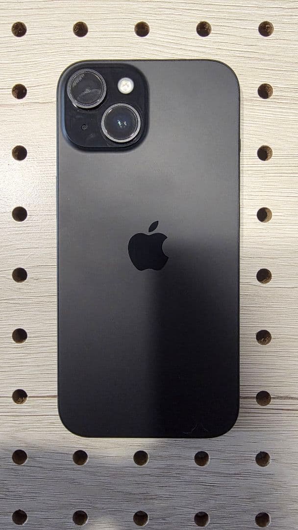 Apple iPhone 15 ブラック