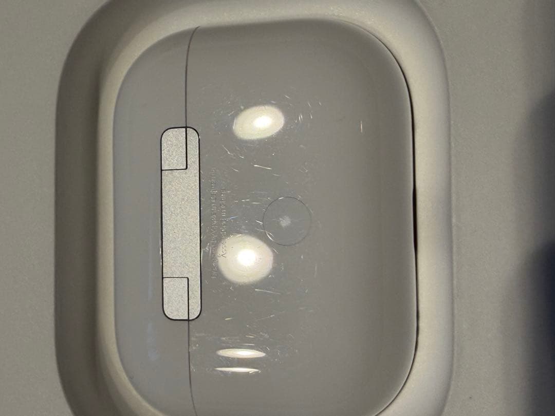 AirPods pro 第二世代 本体 ホワイト 充電ケース付き　箱付き