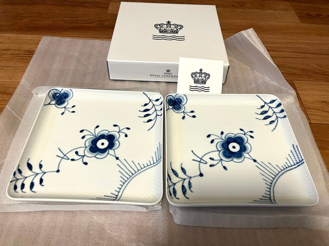 新品* ロイヤルコペンハーゲンフルーテッド　メガ　20cmx20cm 未使用