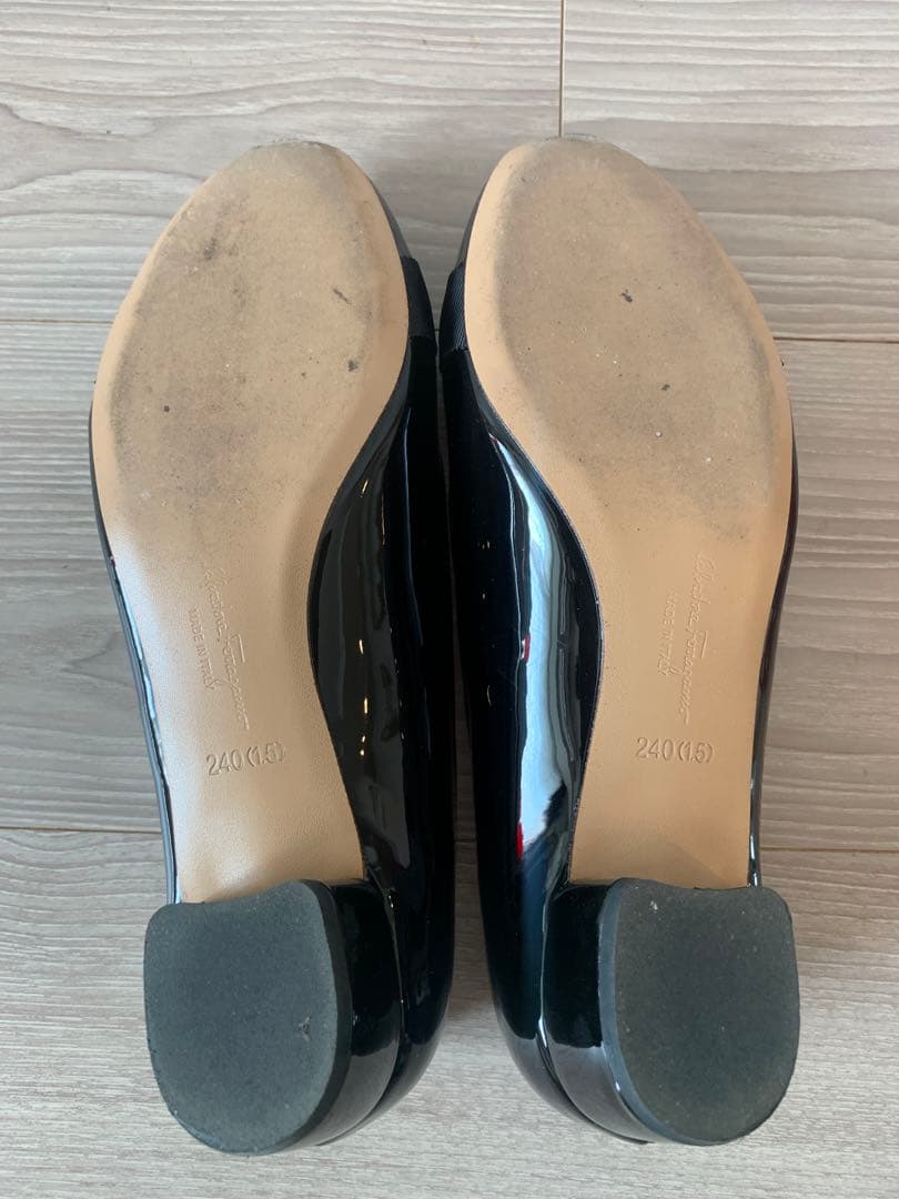 dragonflyさま専用⭐︎Ferragamo リボン付き【24cm】