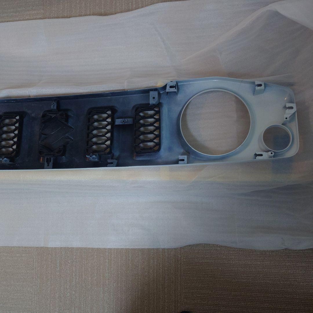 ジムニー純正グリル3